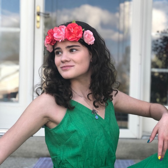 Meet your Posher, Taylor - Picture 1 of 1